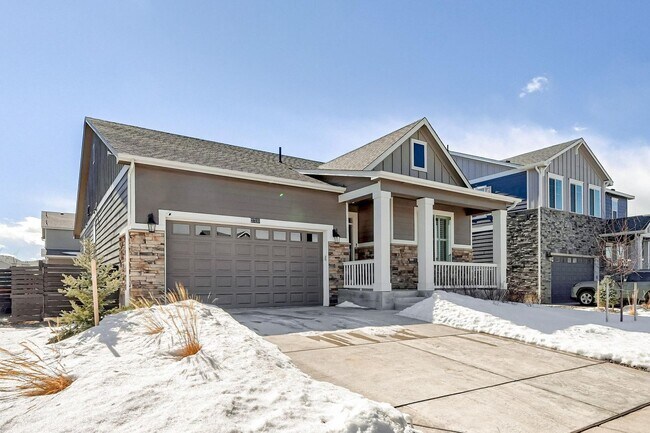 Building Photo - 27210 E Maple Ave