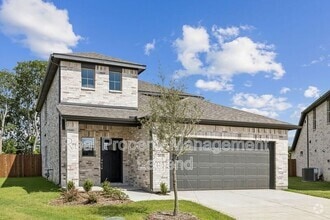 Building Photo - 4018 Sandstone Dr