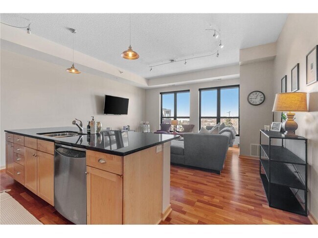 Building Photo - 4525 Park Commons Dr