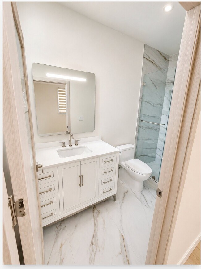 Foto del edificio - 9344 Creemore Dr