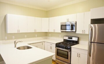 Building Photo - 17 Imrie Rd