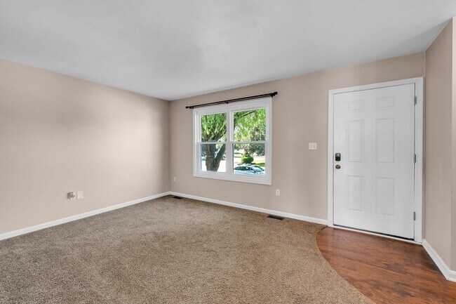 Foto del edificio - 41 Squire Cir
