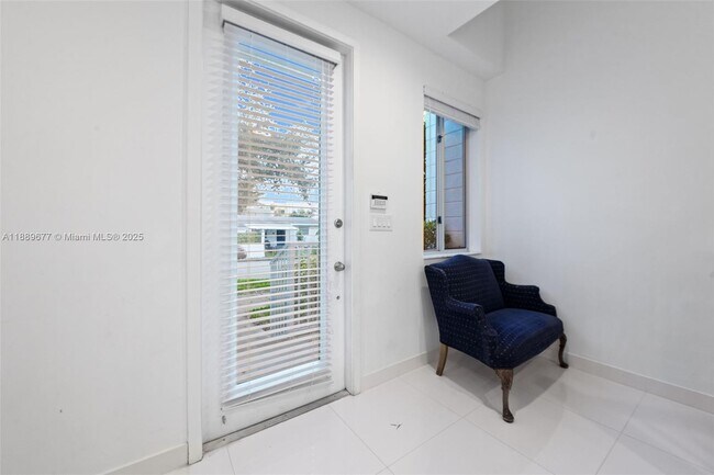 Foto del edificio - 2641 NE 212th Terrace