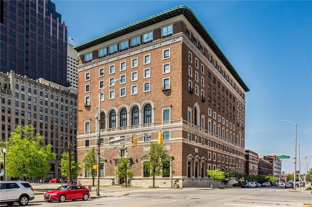 350 N Meridian St Unit 710, Indianapolis, IN 46204 Condo for Rent in