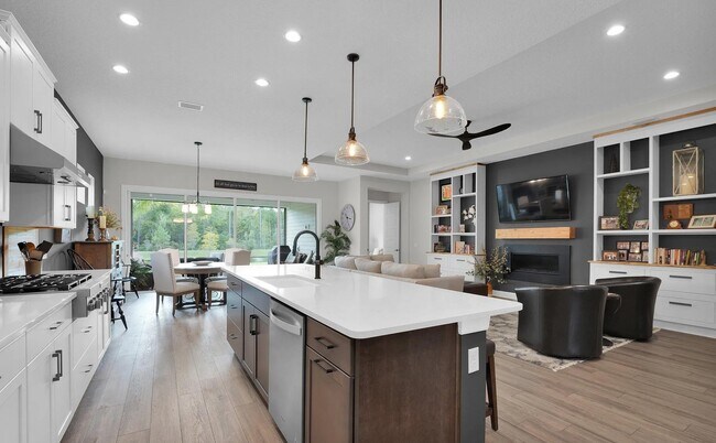Foto del edificio - 326 Pine Haven Dr