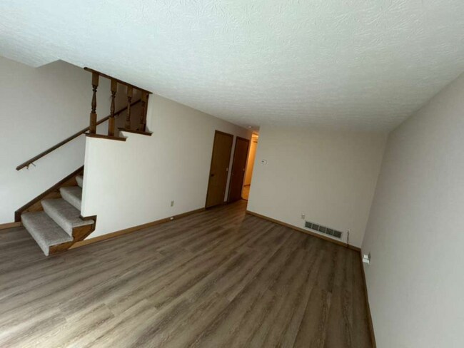 Foto del edificio - 3064 Sawdust Ln