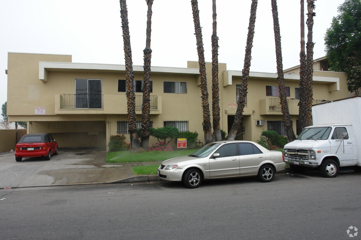 Cedros Apartments Apartments in Panorama City, CA