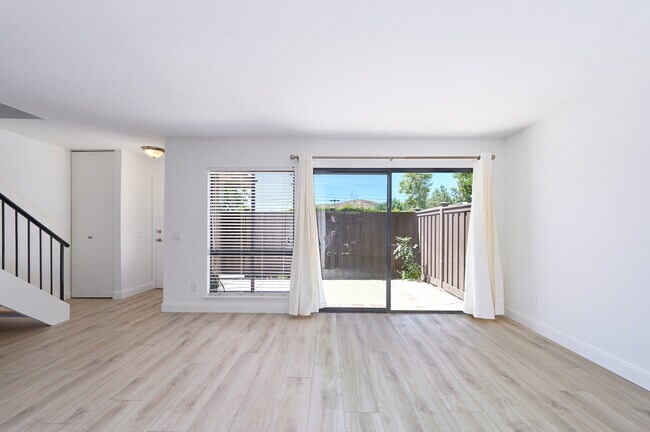 Foto del edificio - 28955 Oak Creek Ln