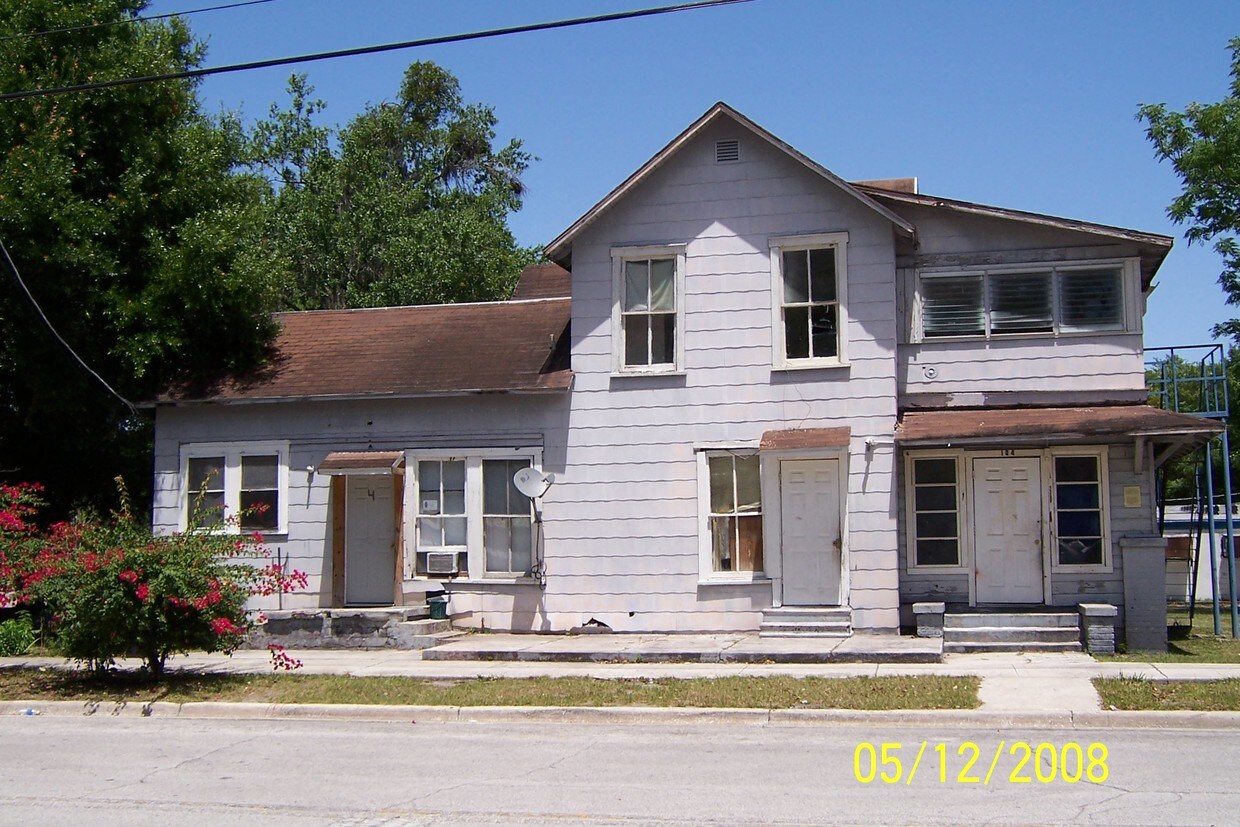 Building Photo - 104 N Walker St