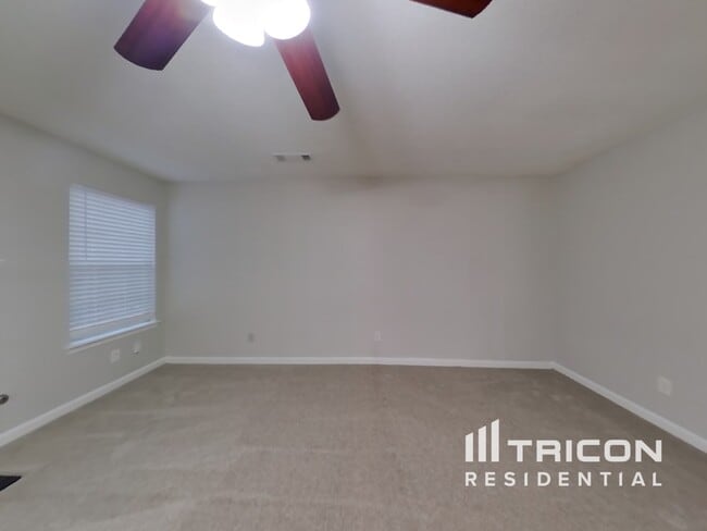 Building Photo - 340 Wekiva Ct