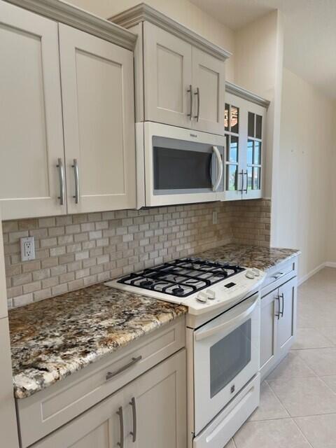 Building Photo - 309 Shoreline Cir