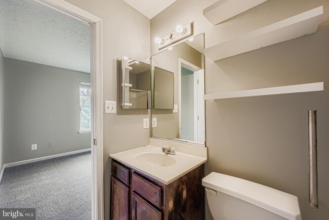 Building Photo - 2209 Bluegrass Heights Ct