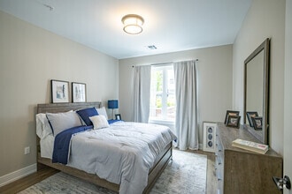 2BR, 2BA - 1,797SF - Bedroom - Westfield Crossing