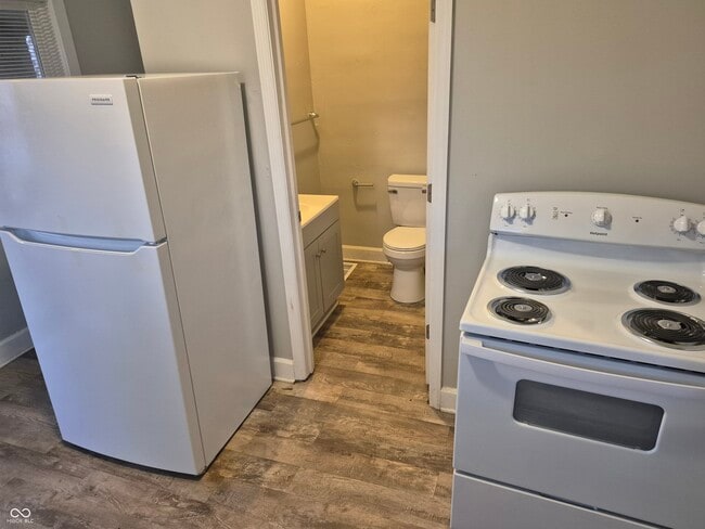 Building Photo - 1540 N Grant Ave