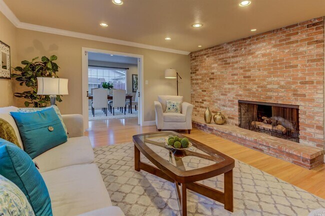 Foto del edificio - Three Bedroom Single Story Ranch Napa home in Coveted Hidden Valley
