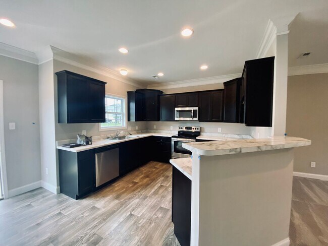 Building Photo - Knoxville 37924 - 3 bedroom, 2.5 bath home...