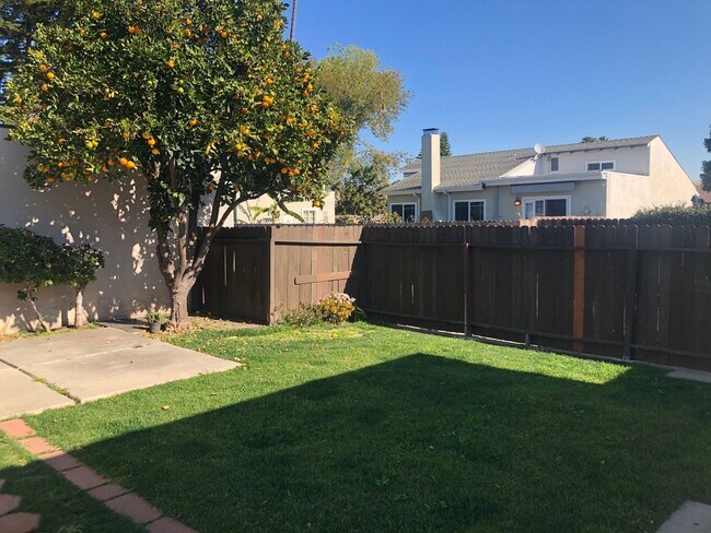 Foto del edificio - Spacious West Oxnard Home near Seabridge M...