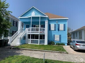 Building Photo - 3718 Avenue M 1/2