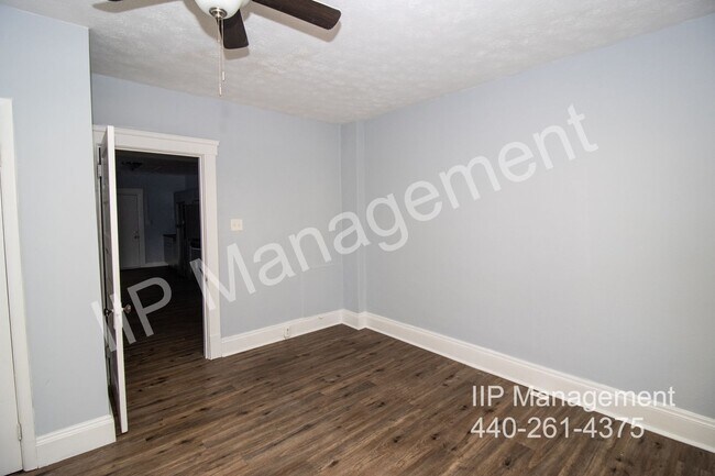 Foto del edificio - 1609 Lakewood Ave