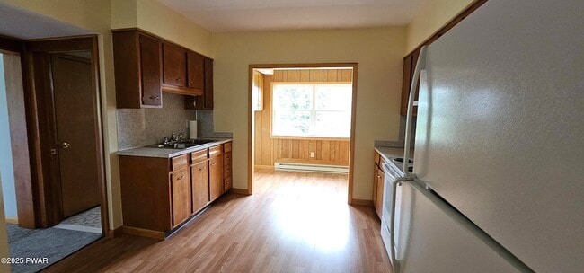 Building Photo - 453 Ridge Ave
