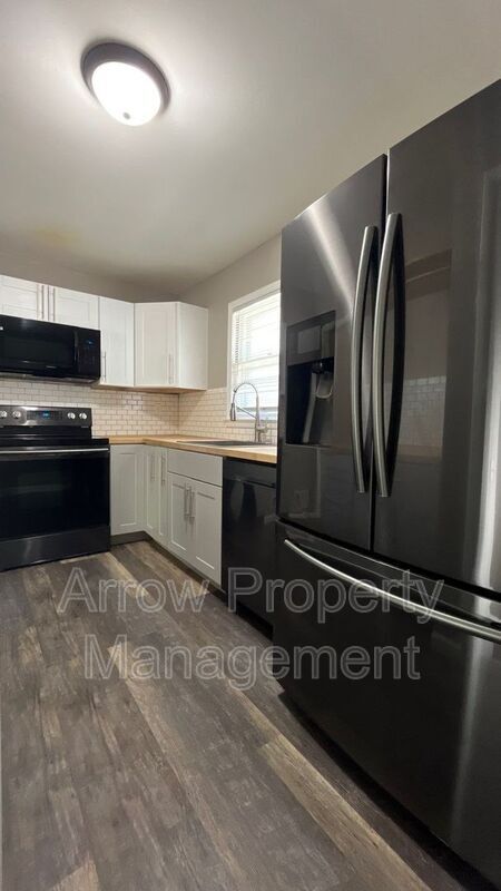 Foto del edificio - 4115 Adams St