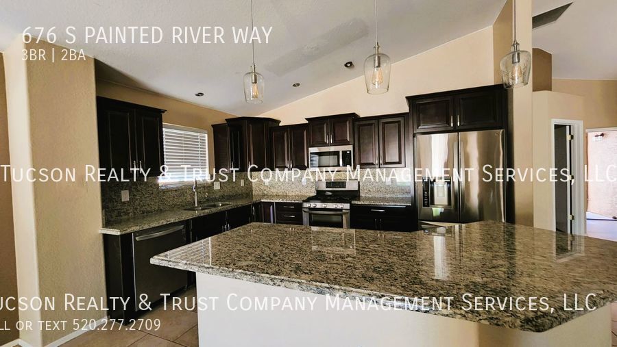 Primary Photo - 676 S Painted River Way