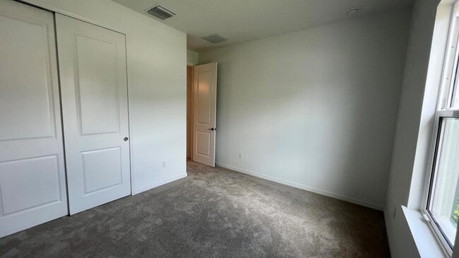 Building Photo - 584 Ranch Oak Cir