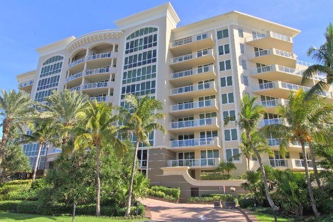 Foto del edificio - 1063  Hillsboro Mile  206