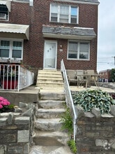 Building Photo - 1100 Alcott St