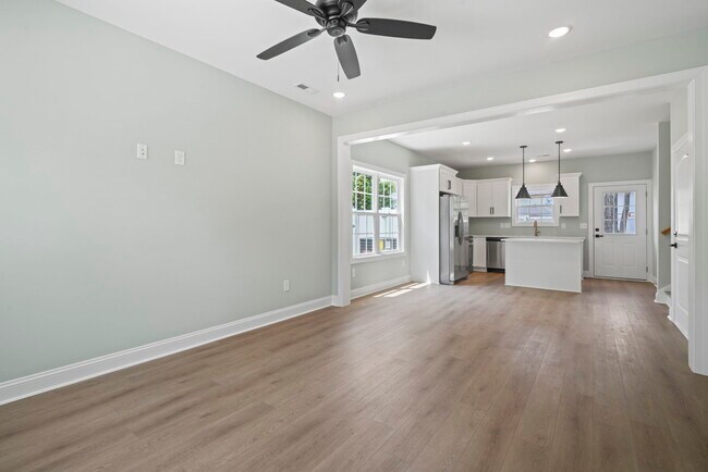 Foto del edificio - 6703 Bryant St