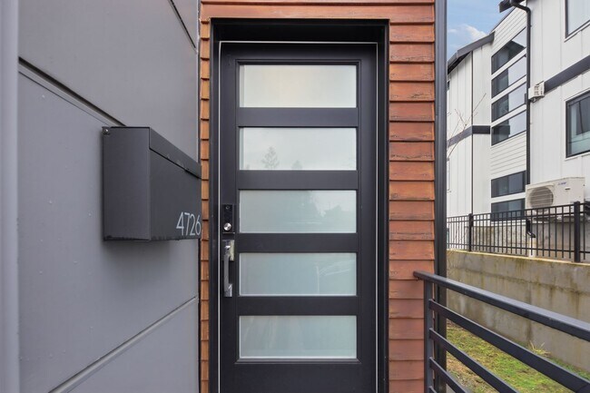 Foto del edificio - 4726 S Juneau St