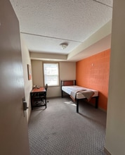 Building Photo - 271-271 Lester St