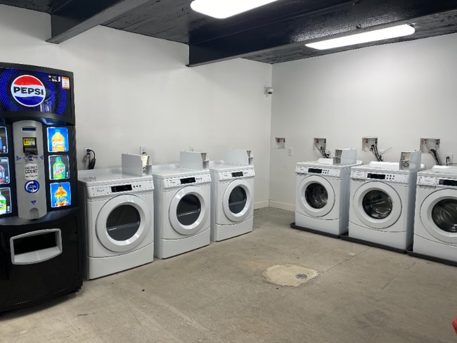 Photo - 3701 Greenmount Ave Apartment