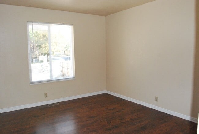 Building Photo - 9078 S 1300 E