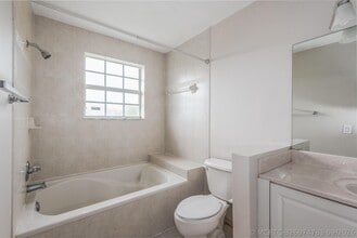 Building Photo - 4020 NW 90th Way