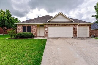 Building Photo - 20817 Silverbell Ln