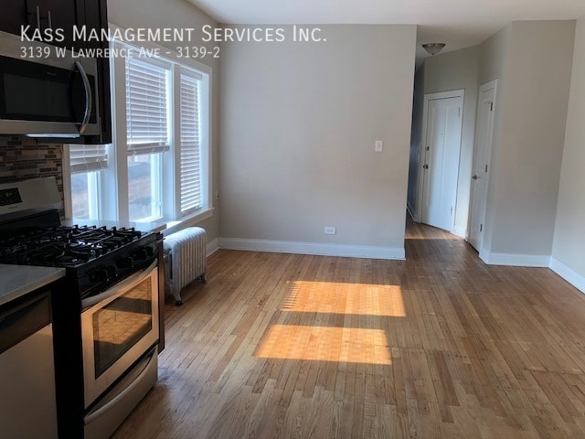 Building Photo - 3139 W Lawrence Ave