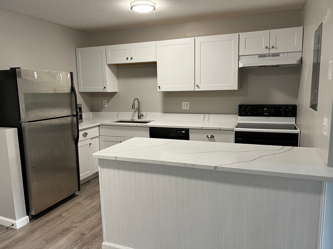 106 Balance Rock Rd Unit 17, Seymour, CT 06483 Condo for Rent in