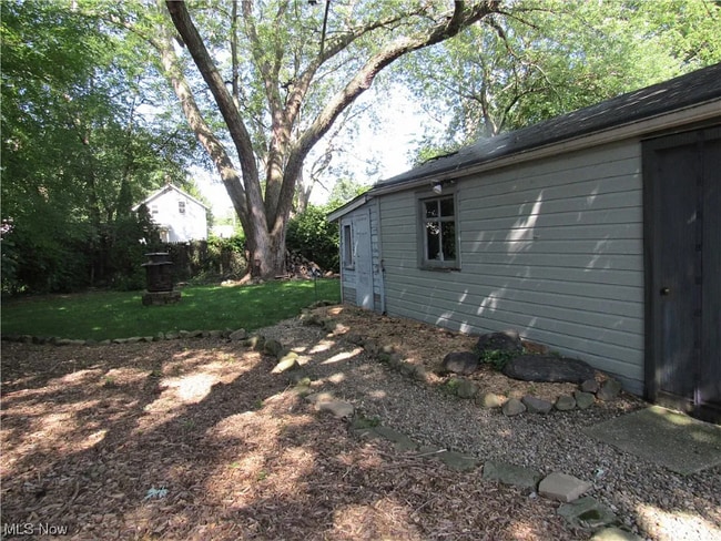 Building Photo - 934 Nevin St