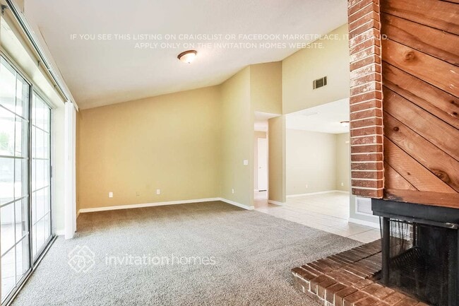 Building Photo - 930 Waverly Dr