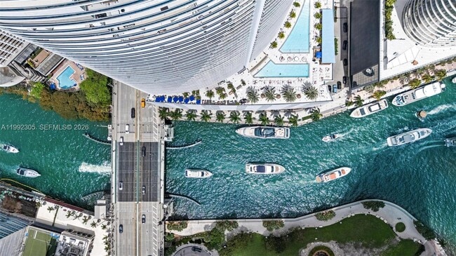 Building Photo - 200 Biscayne Blvd Way