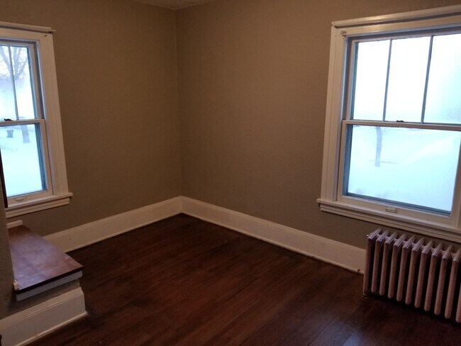 Foto del edificio - 405 12th St NW