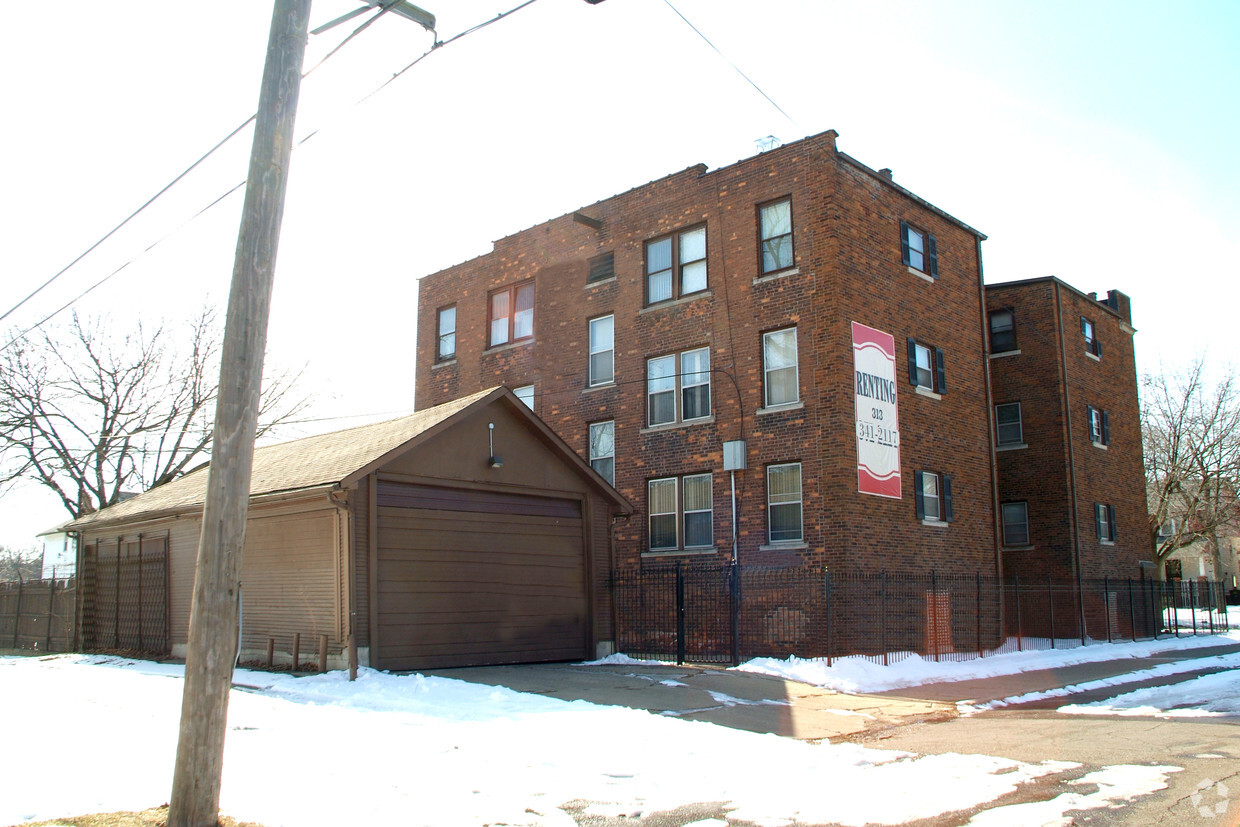 Building Photo - Jonathan Tudor Apartments