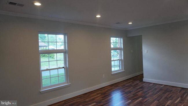 Building Photo - 8709 Jennifer Ct