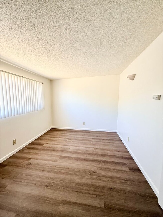 Building Photo - A1101-P