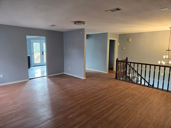 Foto del edificio - Charming 3BR House in Webster