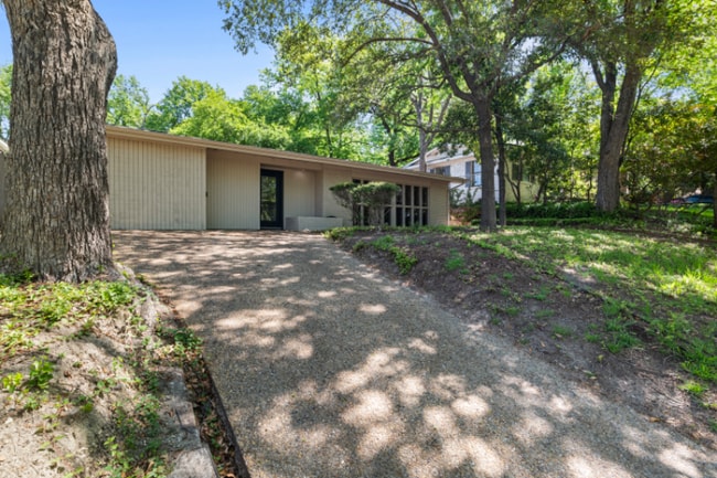 Building Photo - 1034 Tipperary Dr