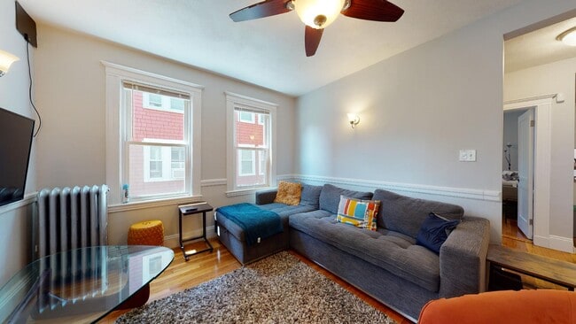 Photo - 9 St Peter St Townhome