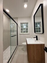 Building Photo - 3556 N Wareingwood Dr
