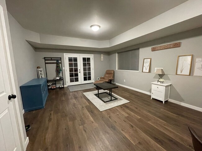 Building Photo - 5 Bedroom Single Family Home in Lynnwood